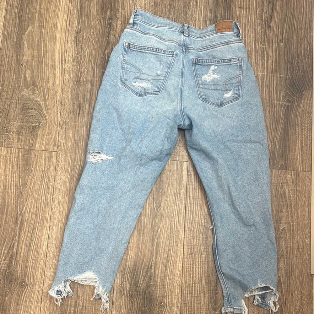American Eagle Outfitters Blue Distressed Ankle Cropped Jeans - Picture 3 of 3